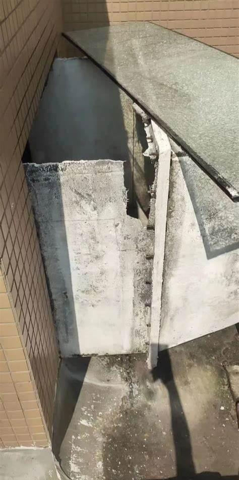 开云网站 Kaiyun开云痛心！两个孩子从29楼坠落通风管道悲剧为儿童安全警钟敲响！(图2)