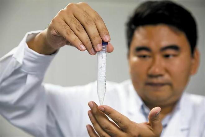 中国开云网站 Kaiyun开云科学家打破十几亿年光合铁律！西北风管饱没必要种田了？(图1)