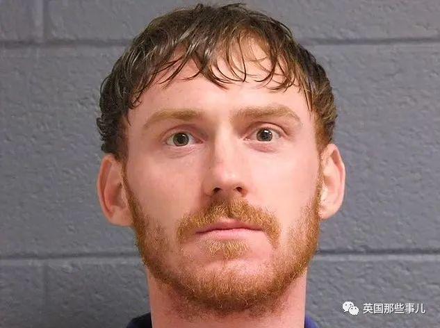 KAIYUN网页 开云com电影情节走进现实！逃犯为躲警察摸黑钻通风管道结果悲剧了(图3)